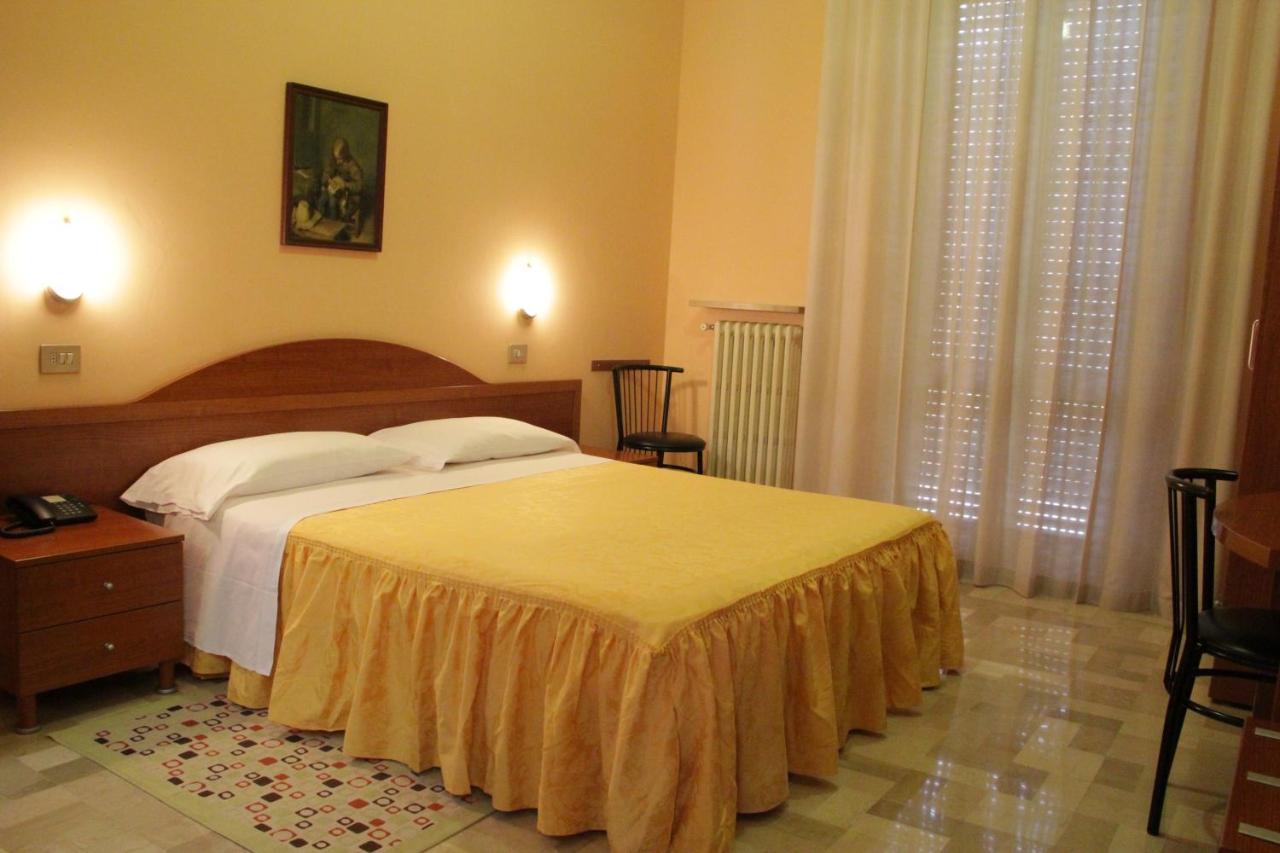 Hotel Capri 米兰 外观 照片